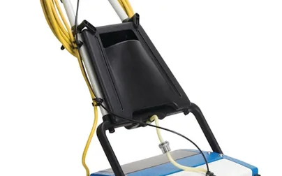 Powr-Flite Predator 17