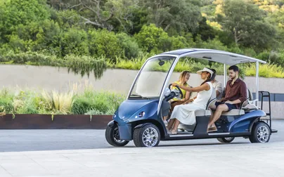 Garia Garia Courtesy (6 Passenger)